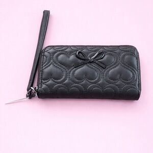 NWT Betsey Johnson Black Quilted Heart Wristlet with Bow Accent